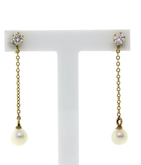 Vintage 14K Gold Stud Earrings with Diamond and Pearl